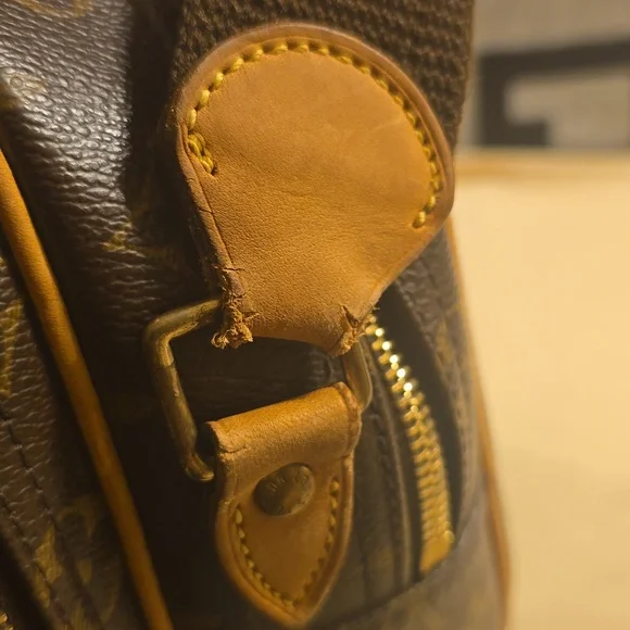 Louis Vuitton Monogrammed Reporter Bag PM - Picture 6 of 14